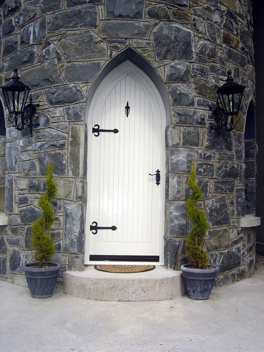 Stunning Gothic Door & Frame