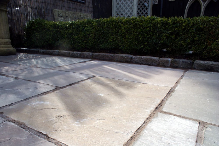 Courtyard Natural Sandstone Paving - Wilsons Yard