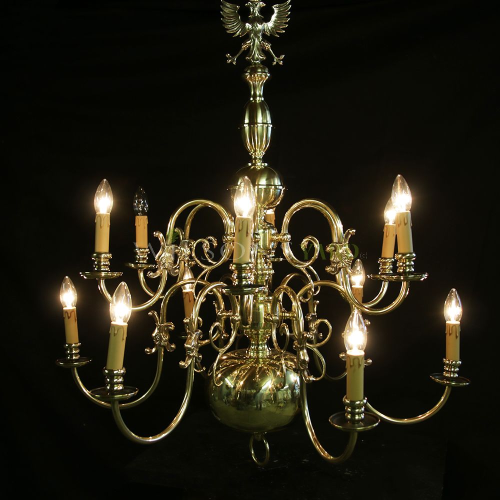 Magnificent vintage brass 12 candle chandelier