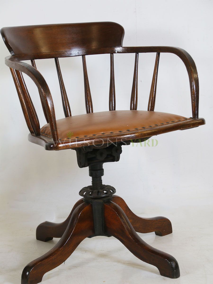 Antique swivelling office chair