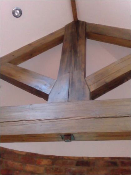 king post truss in Pine