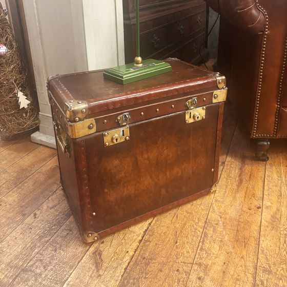 Splendid original Military travel trunks