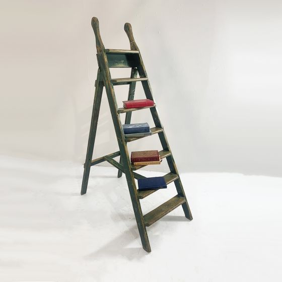 Edwardian green wooden step ladders (Decorative use only)