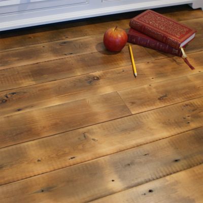 Reclaimed antique pine plank flooring 