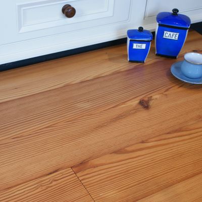 Re sawn pitch pine plank flooring 