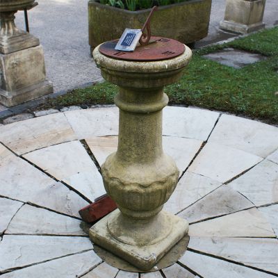 Bath stone garden sundial sold ref inv no: 110024