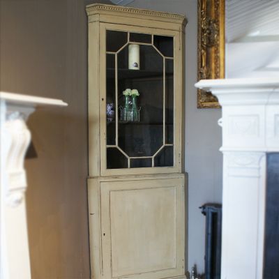 Stunning tall Georgian corner cupboard