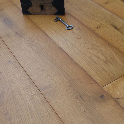 Wilsons "STRANGFORD" Castle range pre - finished engineered Oak plank