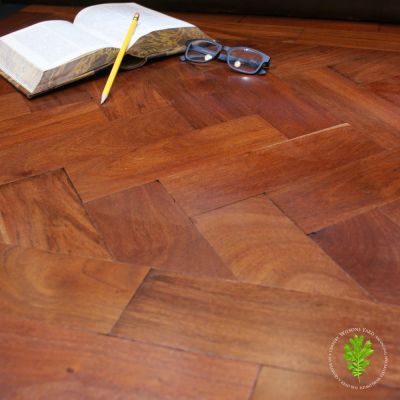 Reclaimed tropical hardwood parquet 