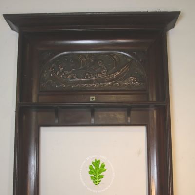 Beautiful over mantle fireplace surround