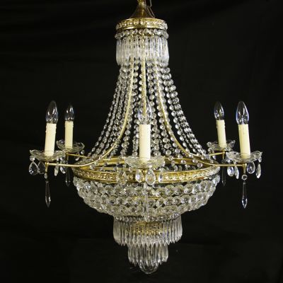 Splendid vintage French 9 candle chandelier 