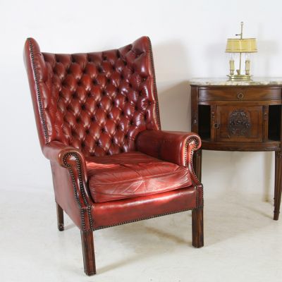 Vintage gentlemans button back chair