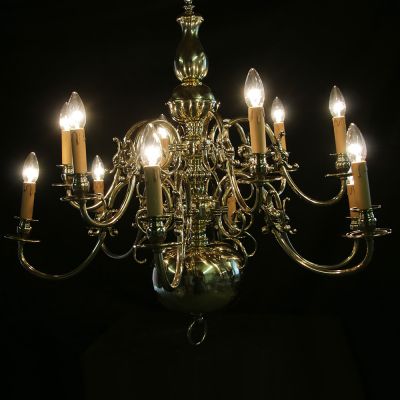 Vintage Georgian style 6 candle chandelier 