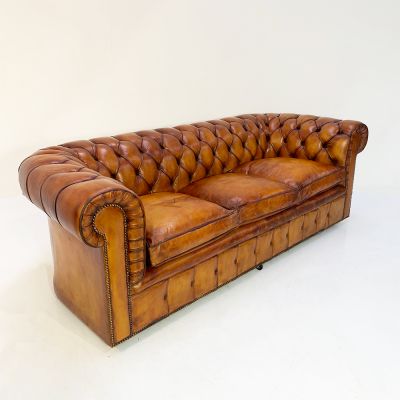 Large 3 seater button back Chesterfield leather settee