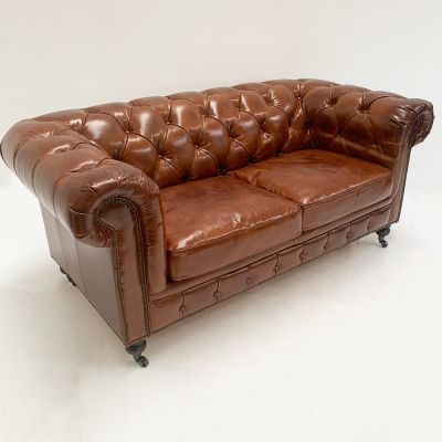 Stunning period style 2 seater Chesterfield settee 