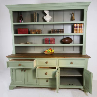 Beautiful green dresser with 3 shelves 