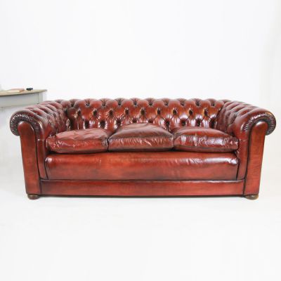 Vintage button back club settee 