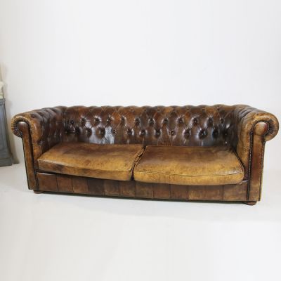 Stunning large rich dark brown Chesterfield settee