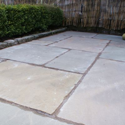 Courtyard Sandstone Paving / Flags