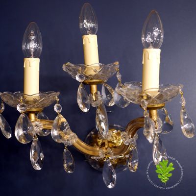 Restored Maria Teresa Antique wall light.