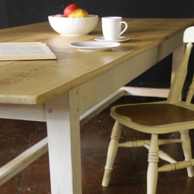 Cottswold tapered stretcher table made to order