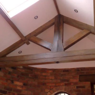 king post truss in Pine