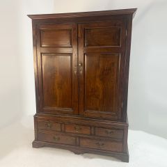 Original English Oak Georgian livers cupboard / wardrobe 