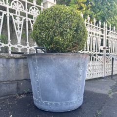 Stylish garden planters 