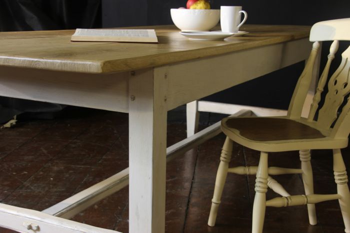 Cottswold tapered stretcher table made to order