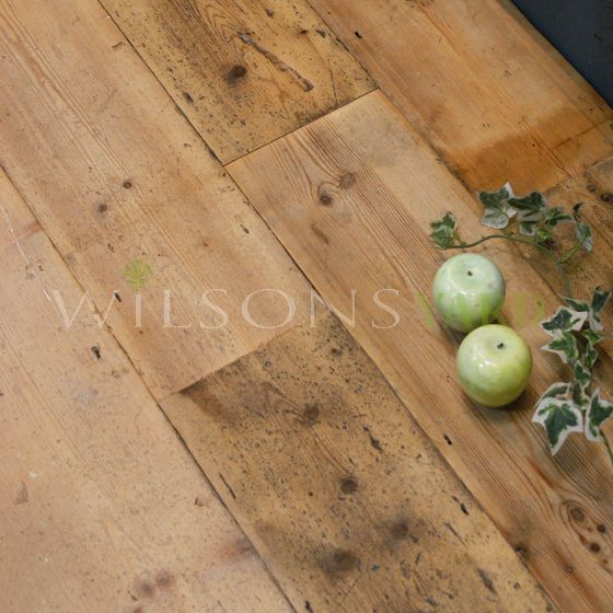 Reclaimed pine flooring 