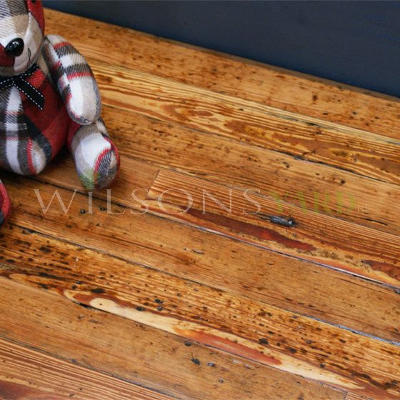 Reclaimed pine flooring 