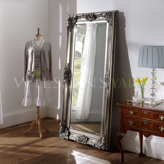 Beautiful silver gilt mirror with beveled glass 