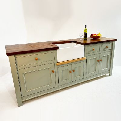 Kitchen  /  pantry butler sink run  