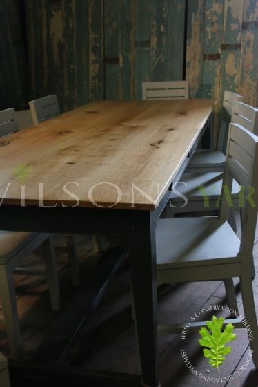 Bespoke Cottswold Table With Stretcher Legged Base